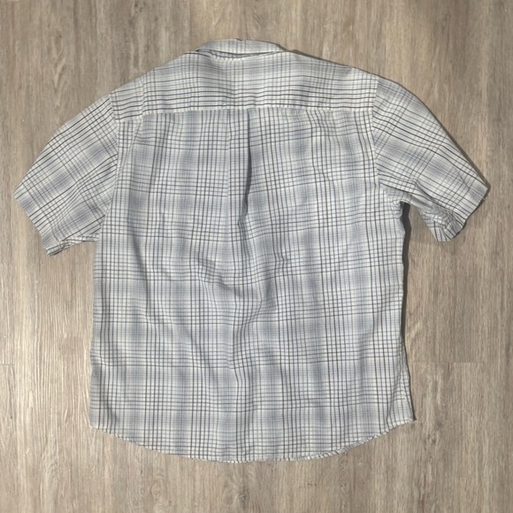 Dockers, vintage blue and white short sleeve button up. - Picture 2 of 4